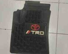 Toyota ayaq altıları