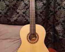 Gitara Valencia VC304