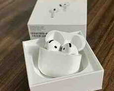 AirPods 4
