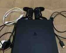 PlayStation 4 Slim 1TB