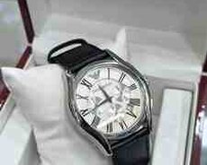 Emporio Armani qol saatı