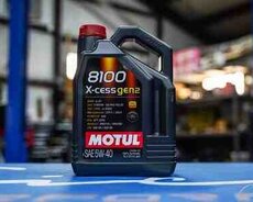 Motul mühərrik yağı