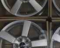 Mitsubishi Outlander diski
