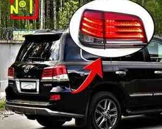 Lexus 570 stop işığı