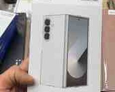 Samsung Galaxy Z Flip7 üçün arxalıq