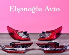 "Toyota Camry 2025" arxa stop işığı