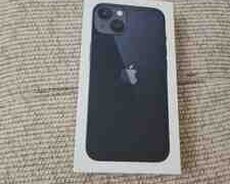 Apple iPhone 13 qutusu