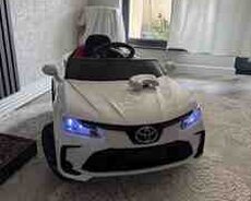 Uşaq avtomobili Toyota Camry