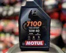 Mühərrik yağı Motul 7100
