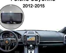 Porsche monitoru