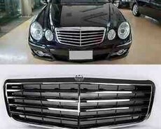 Mercedes W211 radiator barmaqlığı