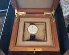 Qol saatı Breguet Classique Automatic Retrograde Gold
