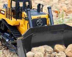 Oyuncaq buldozer