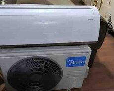 Kondisioner Midea