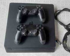 PS4 Slim