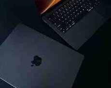 Apple MacBook Air M4 Midnight