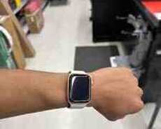 Apple Watch SE 2 Starlight 44mm