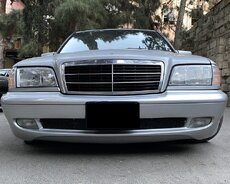 Mercedes W202 radiator barmaqlığı