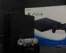 PlayStation 4 Slim 500GB + oyunlar