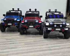 Uşaq avtomobili RUBICON 2025 4x4