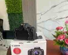 Fotoaparat Canon 700D