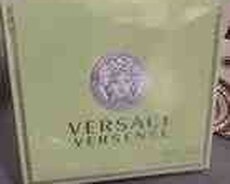 Versace ətri