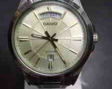 Часы Casio