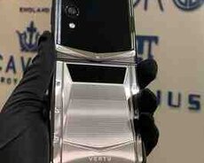 Vertu Quantum Flip Cyber Lau 2025