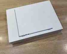 Macbook Air 13-inch 32, 2TB M4