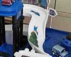 Oyrədici yol hərəkəti oyuncağı