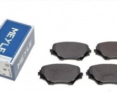 Toyota Rav4 On Naklatka