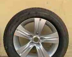 Şinlər 225, 60 R17