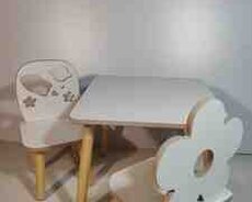 Uşaq masa və oturacaqları