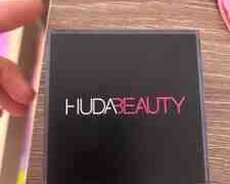 Ənlik HudaBeauty
