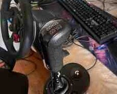Logitech G29 sürətlər ötürücü başlığı