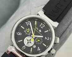 Louis Vuitton T22 for Men qol saatı