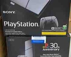 PlayStation 5 Slim 30th Anniversary Edition