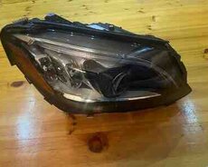 Mercedes-Benz W205 farası