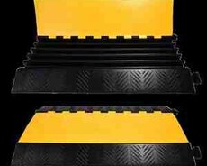 Kabel və şlanq qoruyucular