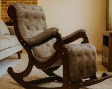 Yelləncək kreslo Salvador Kreditlə