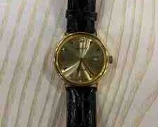 Geneve qızıl qol saatı