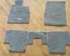 Nissan March ayaqaltıları