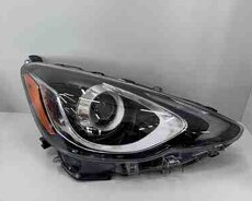 Toyota Aqua 2016 farası