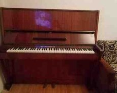 Piano Belarus B6