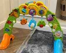 Körpələr üçün inkişaf oyuncağı