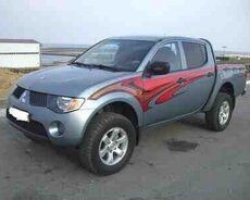 Mitsubishi L200 sol qanadı