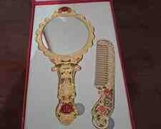 Güzgü və daraq dəsti