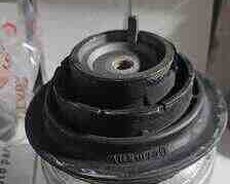 Mercedes mühərrik yastığı