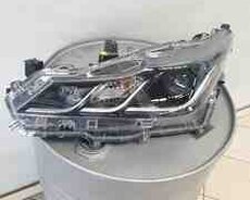 Toyota Corolla farası