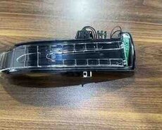 Mercedes güzgü dönmə işığı